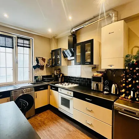 16th 10 Minutes From The Eiffel Tower Metro Line 9 Holiday home *