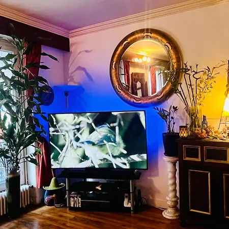 16th 10 Minutes From The Eiffel Tower Metro Line 9